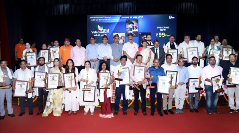 सादगी, सेवा और समर्पण के प्रतीक डॉ. कुलदीप सिंह यादव को “चिकित्सा सेवा सम्मान–2025” से किया गया सम्मानित