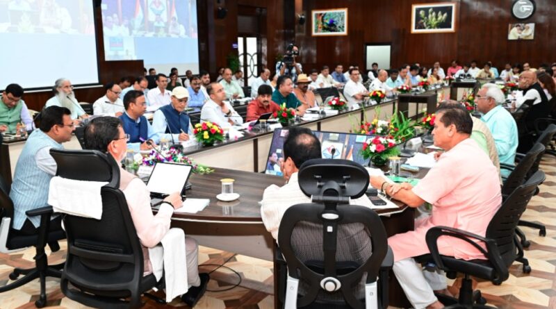 मुख्यमंत्री धामी ने दिए निर्देश: विकास कार्यों में लाएं तेजी, जन समस्याओं का करें त्वरित समाधान