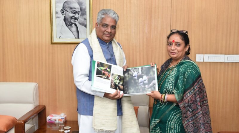 उत्तराखंड विधानसभा अध्यक्ष ऋतु खण्डूडी ने केंद्रीय वन मंत्री भूपेन्द्र यादव से की शिष्टाचार भेंट