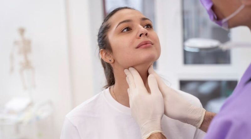 बिना दवा के कंट्रोल करें थायराइड, बस इन 5 योगासनों का करें अभ्यास, मिलेगा फायदा