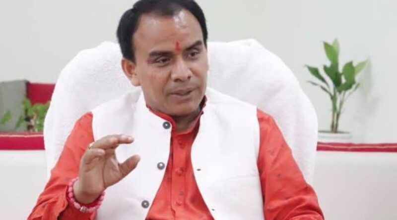 विद्यालयी शिक्षा विभाग के चार वरिष्ठ अधिकारियों का पदोन्नति आदेश जारी, शासन ने शीघ्र कार्यभार ग्रहण करने के निर्देश दिए।