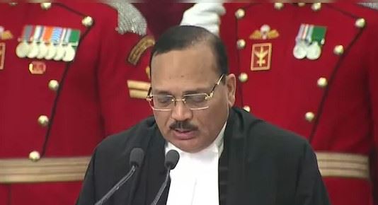 जस्टिस सूर्यकांत बने देश के 53वें मुख्य न्यायाधीश, राष्ट्रपति द्रौपदी मुर्मू ने दिलाई शपथ