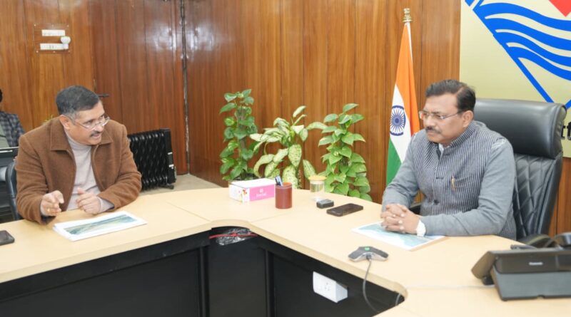 मुख्य सचिव आनन्द बर्द्धन ने सिंचाई विभाग द्वारा निर्माणाधीन जमरानी एवं सौंग बांध परियोजनाओं की समीक्षा की।