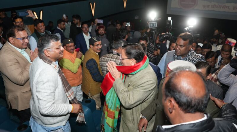 मुख्यमंत्री पुष्कर सिंह धामी ने ‘गौदान’ फिल्म का अवलोकन किया