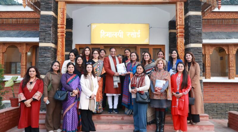 लेखक गांव में फ्लो पत्रिका ‘फ्लोकल’ का विमोचन, महिला सशक्तिकरण को बताया विकसित भारत की नींव