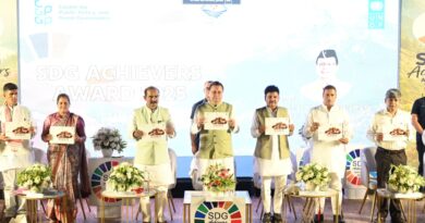एसडीजी एचीवर्स अवार्ड समारोह में मुख्यमंत्री पुष्कर सिंह धामी शामिल हुए।