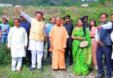 यमकेश्वर पहुंचे मुख्यमंत्री योगी आदित्यनाथ और मुख्यमंत्री पुष्कर सिंह धामी, साझा की विकास की दृष्टि