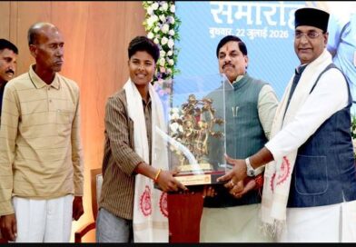 लॉर्ड्स में इतिहास रचने वाली क्रिकेटर क्रांति गौड़ का सीएम मोहन यादव ने किया सम्मान, 5 लाख रुपये की सम्मान राशि दी