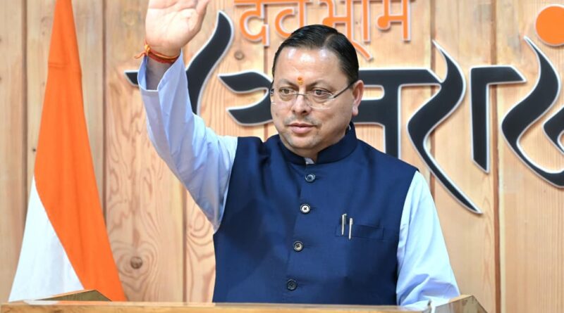 मुख्यमंत्री धामी ने 180 नेचर गाइडों को सौंपे रोजगार पंजीकरण प्रमाण-पत्र, बोले- उत्तराखंड के जंगलों और वन्यजीवों के ब्रांड एम्बेसडर हैं नेचर गाइड