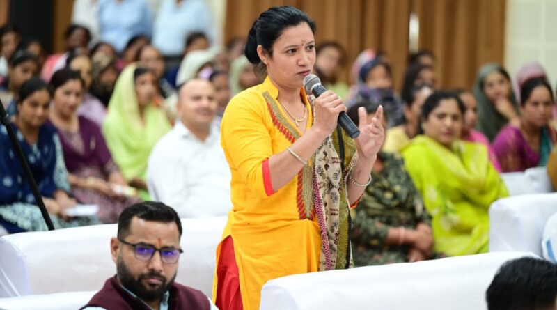 एसजीआरआरयू में स्कूल आॅफ हाॅस्पिटैलिटी एण्ड टूरिज्म मैनेजमेंट के अत्याधुनिक भवन का भव्य उद्घाटन
