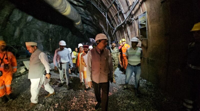 मुख्यमंत्री पुष्कर सिंह धामी ने टीएचडीसी (THDC) टनल हादसे का किया स्थलीय निरीक्षण, रेस्क्यू अभियान का लिया जायजा