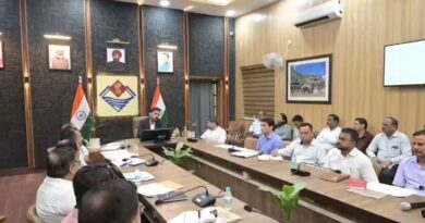 जिला योजना डीएम ने विभागों को दिए प्रगति बढाने के निर्देश, समयबद्ध ढंग से पूर्ण हों विकास कार्य, टेंडर एवं अन्य प्रक्रियाएं जल्द पूरी करने के निर्देश