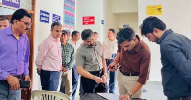 डीएम ने ईवीएम-वीवीपैट की सुरक्षा व्यवस्था का लिया जायजा, निर्धारित प्रोटोकॉल के पालन के निर्देश